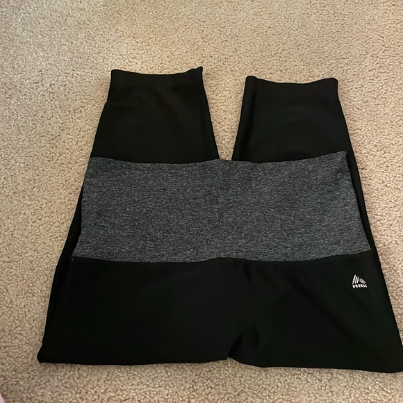 RBX women’s capri workout pants. Size medium. Black with gray top. - Picture 2 of 5